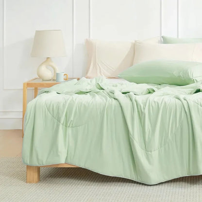 Luxory CloudVeil Comforter